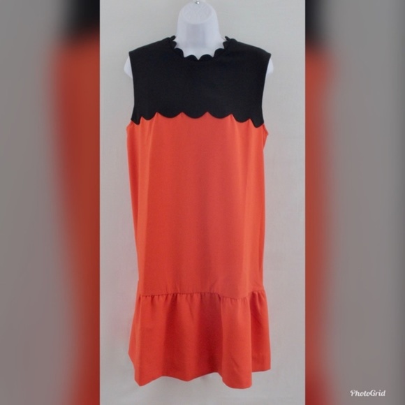 Victoria Beckham Dresses & Skirts - 💙2XHP💙 Victoria Beckham Target Scallop Dress